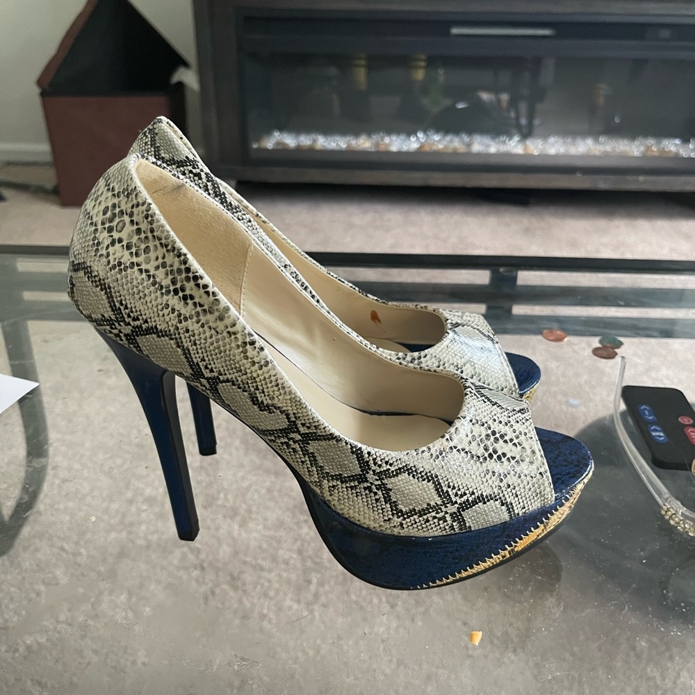 Brand new heels
